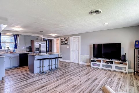 Villa ou maison à vendre à Port Richey, Floride: 2 chambres, 94.76 m2 № 1856576 - photo 10