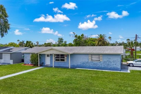 Villa ou maison à vendre à Port Richey, Floride: 2 chambres, 94.76 m2 № 1856576 - photo 5