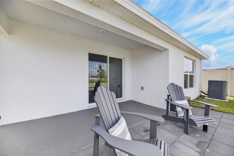 House in Wimauma, Florida 3 bedrooms, 145.48 sq.m. № 2234284 - photo 24