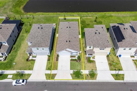 House in Wimauma, Florida 3 bedrooms, 145.48 sq.m. № 2234284 - photo 26