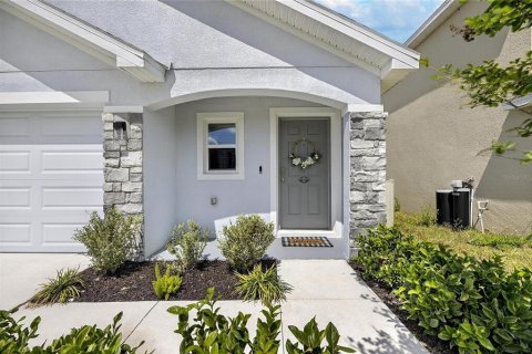 House in Wimauma, Florida 3 bedrooms, 145.48 sq.m. № 2234284 - photo 23