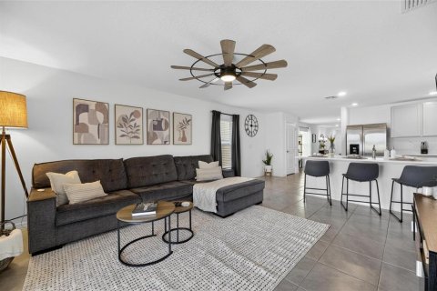House in Wimauma, Florida 3 bedrooms, 145.48 sq.m. № 2234284 - photo 4