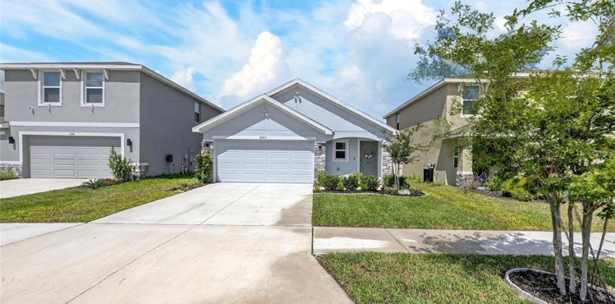 House in Wimauma, Florida 3 bedrooms, 145.48 sq.m. № 2234284