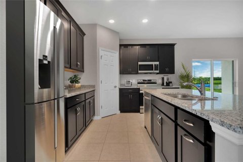 House in Leesburg, Florida 4 bedrooms, 185.9 sq.m. № 1883672 - photo 6
