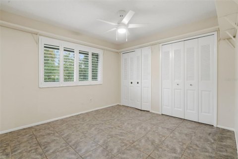 House in Orlando, Florida 3 bedrooms, 181.53 sq.m. № 2201280 - photo 18