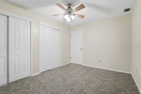 House in Orlando, Florida 3 bedrooms, 181.53 sq.m. № 2201280 - photo 21
