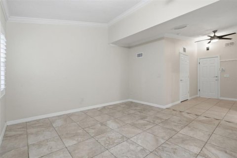 House in Orlando, Florida 3 bedrooms, 181.53 sq.m. № 2201280 - photo 19