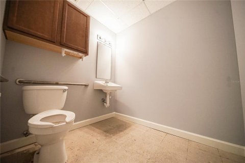 Immobilier commercial à louer à DeBary, Floride № 1824317 - photo 2