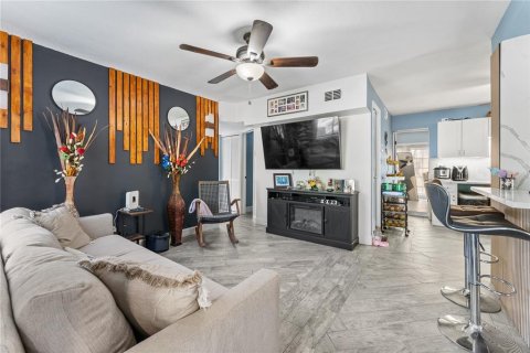 Villa ou maison à vendre à Pinellas Park, Floride: 3 chambres, 105.72 m2 № 2213865 - photo 8