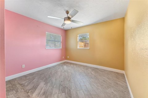 Villa ou maison à vendre à Pinellas Park, Floride: 3 chambres, 105.72 m2 № 2213865 - photo 19