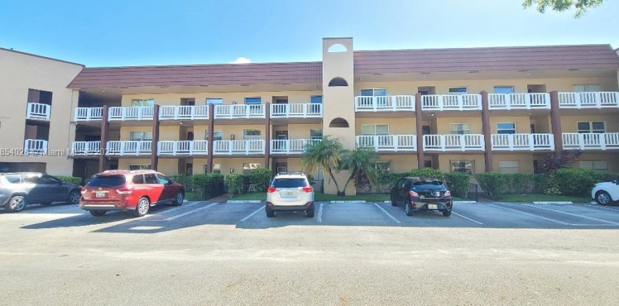 Condo in Sunrise, Florida, 2 bedrooms № 1872250