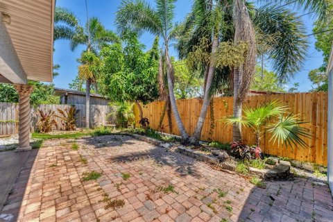 Casa en venta en Bradenton, Florida, 3 dormitorios, 120.77 m2 № 1771044 - foto 24