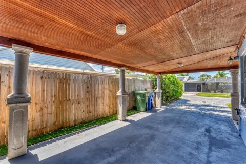 Casa en venta en Bradenton, Florida, 3 dormitorios, 120.77 m2 № 1771044 - foto 5