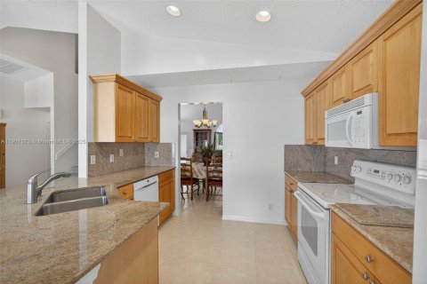 Casa en venta en Royal Palm Beach, Florida, 3 dormitorios, 254.09 m2 № 1951535 - foto 21