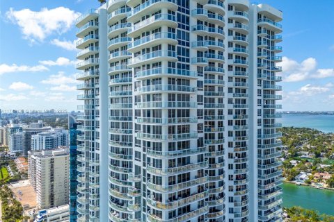 Condominio en venta en Miami Beach, Florida, 3 dormitorios, 163.6 m2 № 1951092 - foto 17