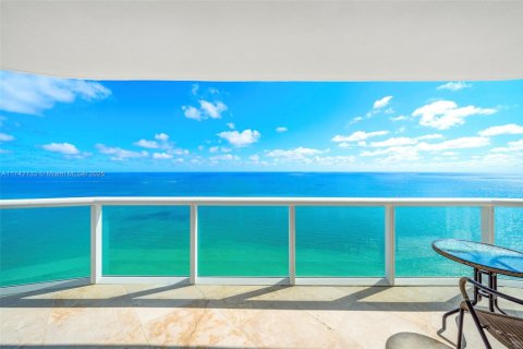 Condominio en venta en Miami Beach, Florida, 3 dormitorios, 163.6 m2 № 1951092 - foto 22