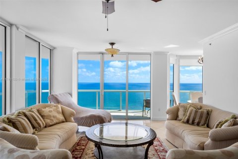Condominio en venta en Miami Beach, Florida, 3 dormitorios, 163.6 m2 № 1951092 - foto 21