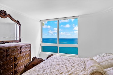 Condominio en venta en Miami Beach, Florida, 3 dormitorios, 163.6 m2 № 1951092 - foto 9