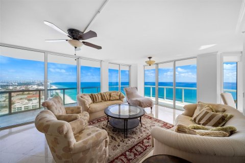 Condominio en venta en Miami Beach, Florida, 3 dormitorios, 163.6 m2 № 1951092 - foto 23