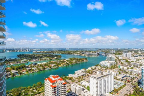 Condominio en venta en Miami Beach, Florida, 3 dormitorios, 163.6 m2 № 1951092 - foto 7
