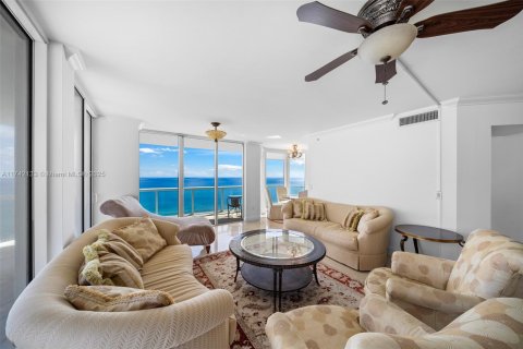 Condominio en venta en Miami Beach, Florida, 3 dormitorios, 163.6 m2 № 1951092 - foto 5
