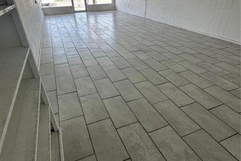 Immobilier commercial à louer à Gulfport, Floride: 1797.57 m2 № 1780466 - photo 7