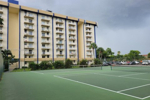 Apartamento en alquiler en Miami, Florida, 1 dormitorio, 56.21 m2 № 2086152 - foto 3