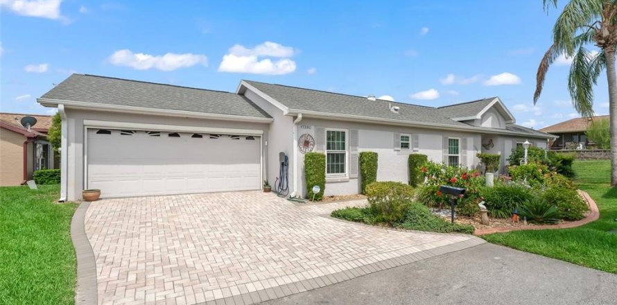House in Summerfield, Florida 3 bedrooms, 126.25 sq.m. № 1767363