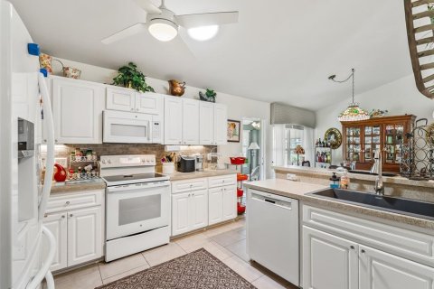 House in Summerfield, Florida 3 bedrooms, 126.25 sq.m. № 1767363 - photo 17