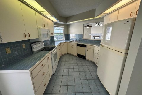 Villa ou maison à louer à Sarasota, Floride: 2 chambres, 138.05 m2 № 1877019 - photo 15