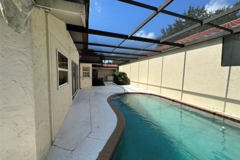 Villa ou maison à louer à Sarasota, Floride: 2 chambres, 138.05 m2 № 1877019 - photo 22