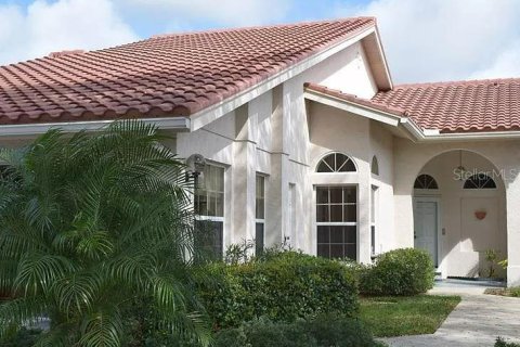 Villa ou maison à louer à Sarasota, Floride: 2 chambres, 138.05 m2 № 1877019 - photo 1
