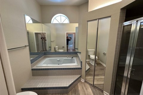 Villa ou maison à louer à Sarasota, Floride: 2 chambres, 138.05 m2 № 1877019 - photo 7