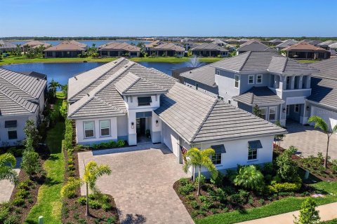 House in Sarasota, Florida 4 bedrooms, 261.8 sq.m. № 1608487 - photo 1