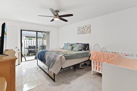 Touwnhouse à vendre à West Palm Beach, Floride: 2 chambres, 107.12 m2 № 2263164 - photo 9