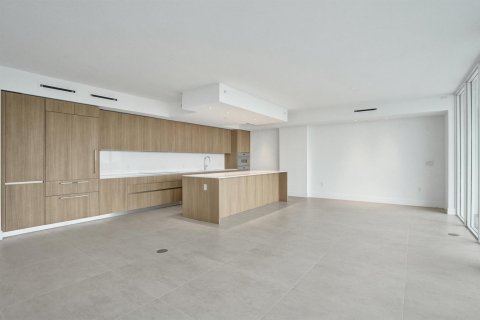 Condominio en venta en Pompano Beach, Florida, 2 dormitorios, 158.77 m2 № 2261751 - foto 13