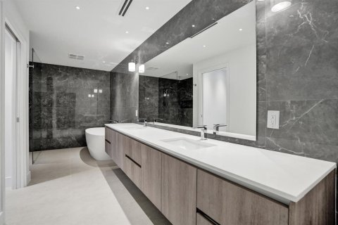 Condominio en venta en Pompano Beach, Florida, 2 dormitorios, 158.77 m2 № 2261751 - foto 25