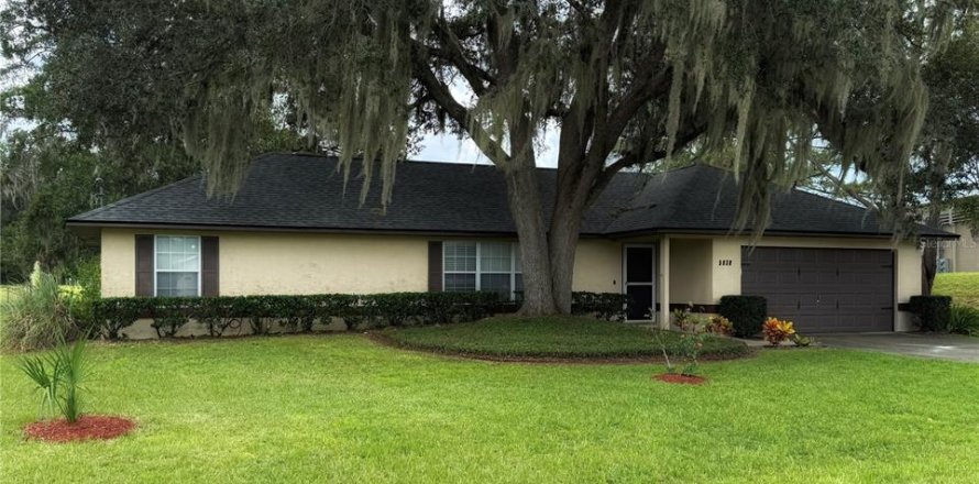 House in Ocala, Florida 3 bedrooms, 149.57 sq.m. № 1908623