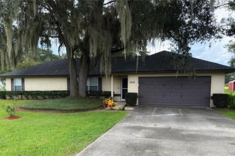 House in Ocala, Florida 3 bedrooms, 149.57 sq.m. № 1908623 - photo 2