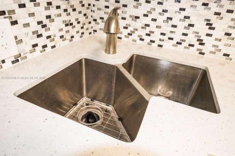 Copropriété à louer à Aventura, Floride: 2 chambres, 105.72 m2 № 1931634 - photo 12