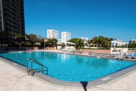 Copropriété à louer à Aventura, Floride: 2 chambres, 105.72 m2 № 1931634 - photo 19