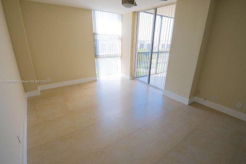 Copropriété à louer à Aventura, Floride: 2 chambres, 105.72 m2 № 1931634 - photo 4