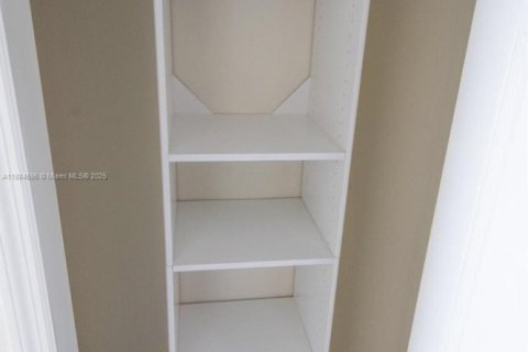 Copropriété à louer à Aventura, Floride: 2 chambres, 105.72 m2 № 1931634 - photo 14