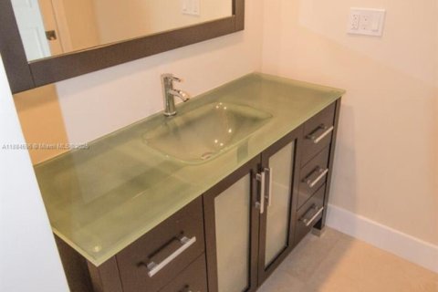 Copropriété à louer à Aventura, Floride: 2 chambres, 105.72 m2 № 1931634 - photo 7