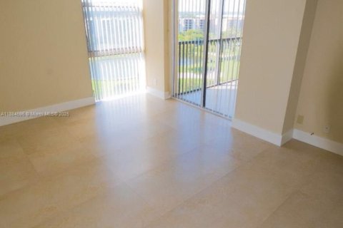 Copropriété à louer à Aventura, Floride: 2 chambres, 105.72 m2 № 1931634 - photo 5