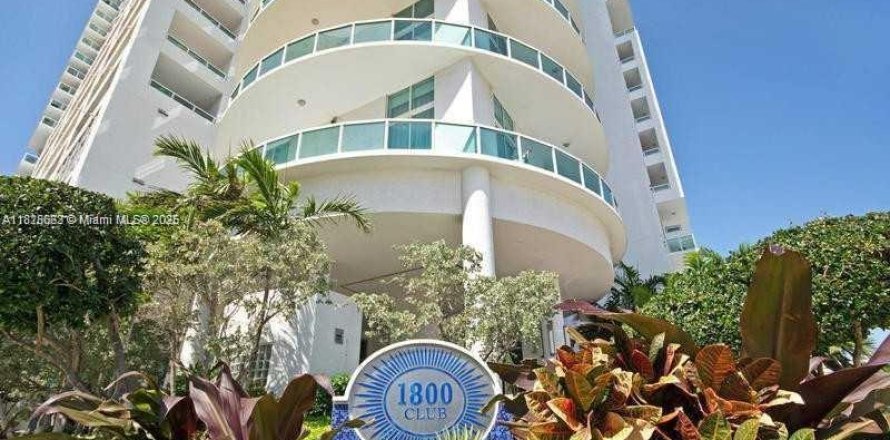 Condo à Miami, Floride, 2 chambres № 1804398
