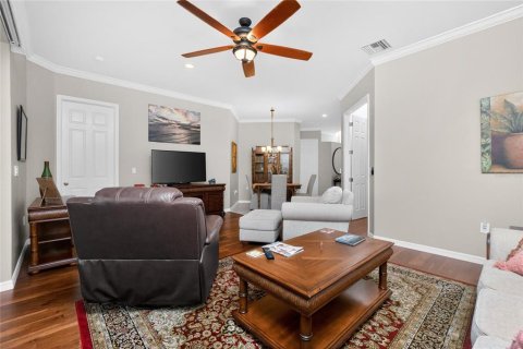 House in Fort Myers, Florida 3 bedrooms, 171.96 sq.m. № 2214997 - photo 9