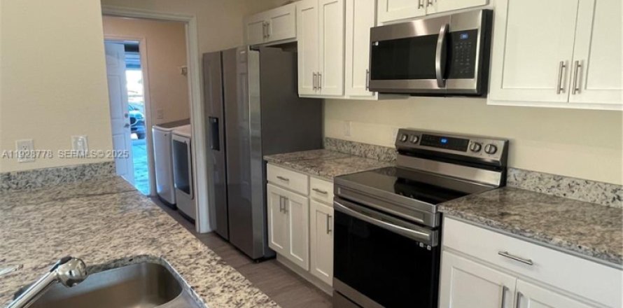 Villa ou maison à LaBelle, Floride 3 chambres № 1987642