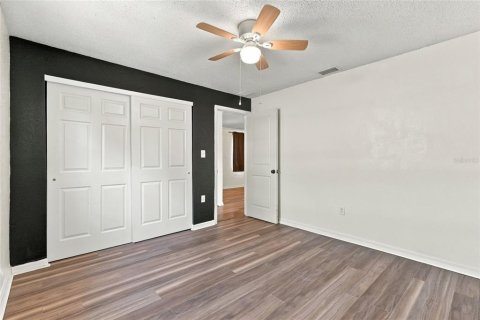 Villa ou maison à vendre à Pinellas Park, Floride: 3 chambres, 89.46 m2 № 2436942 - photo 15