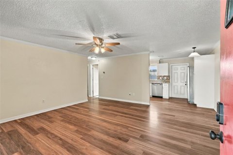Villa ou maison à vendre à Pinellas Park, Floride: 3 chambres, 89.46 m2 № 2436942 - photo 4